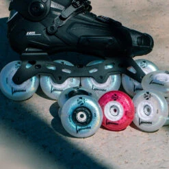 LUMINOUS LED LIGHT UP INLINE SKATE WHEELS GREEN 76 MM – SET OF 4