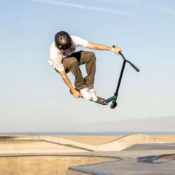 MICRO Rainbow Stunt Scooter - Oil Slick Neochrome - Chilli Pro Scooter -Rollerz Store k098b1c9d50f0375de1e5dfdd571a2674