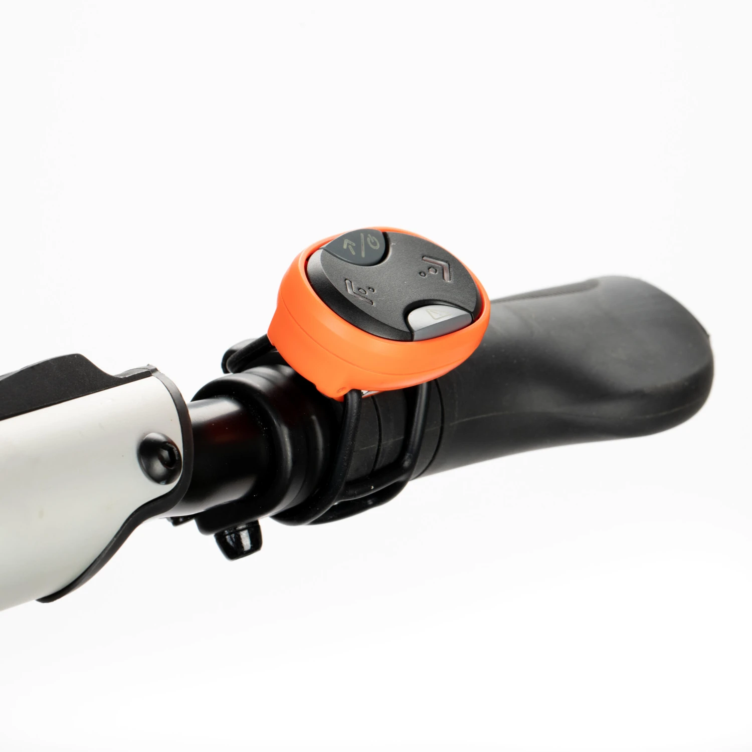 Bag Cover With Automatic Brake Sensor And Indicators 5 Bag Cover With Automatic Brake Sensor And Indicators - Image 3