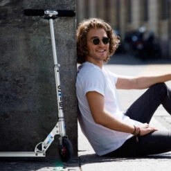 Adult Micro Scooter - Speed Classic -Rollerz Store k3f0121b00f54cb483799ebf3e99a1d74