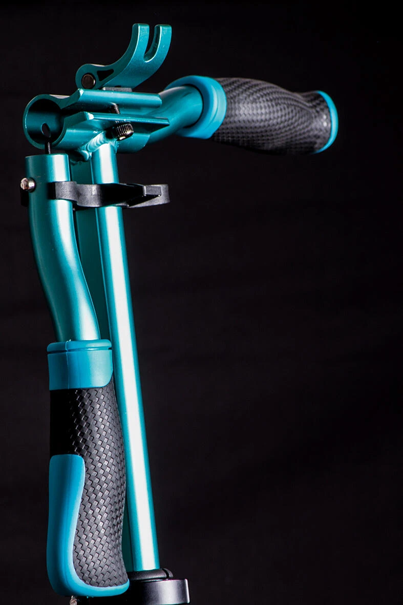 SIX DEGREES Kick Scooter 300/215mm Turquoise 5 SIX DEGREES Kick Scooter 300/215mm Turquoise - Image 3