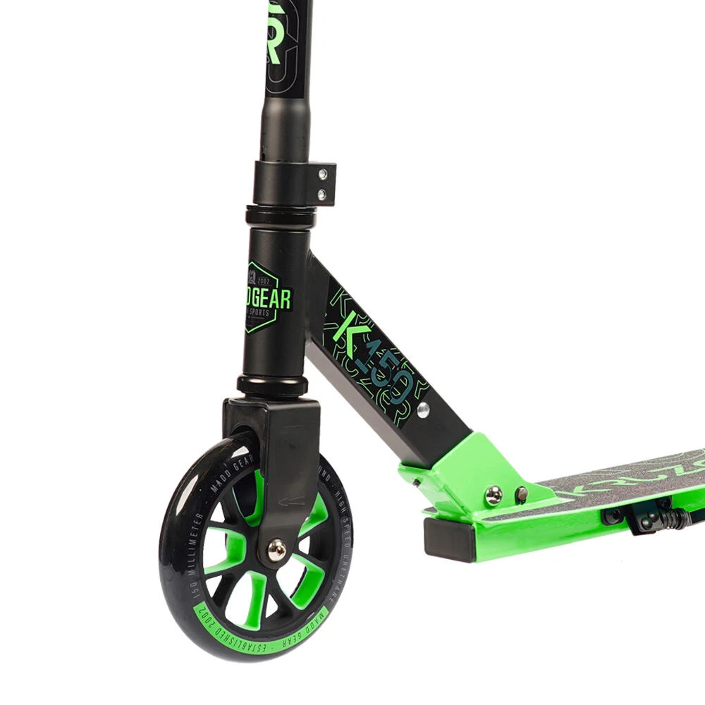 MADD GEAR CARVE KRUZER 150 BIG WHEEL COMMUTER FOLDING SCOOTER – BLACK/LIME 6 MADD GEAR CARVE KRUZER 150 BIG WHEEL COMMUTER FOLDING SCOOTER – BLACK/LIME - Image 4