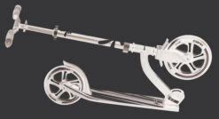 Muuwmi Kickscooter Pro 230/205 Mm Green -Rollerz Store kd5f824a5b39a2ffc774918c3bd5b8176